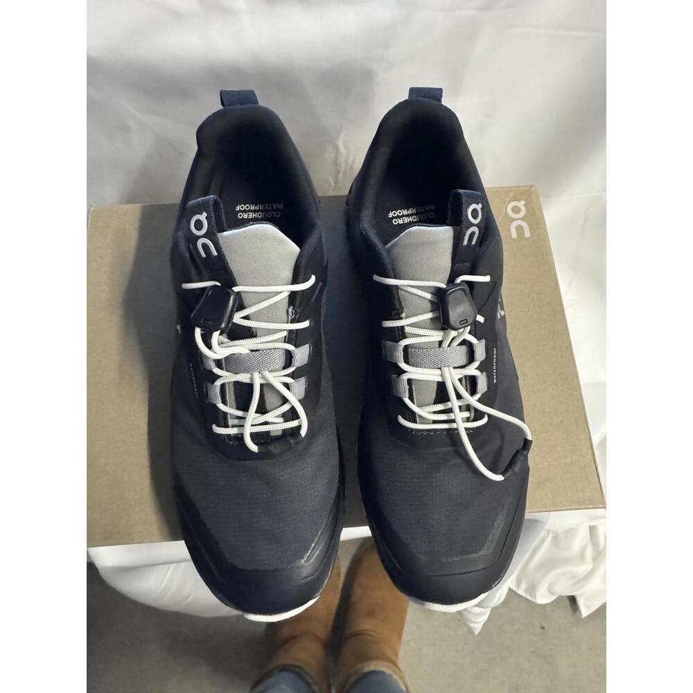 On Cloud Waterproof Running Shoes - Black with White Laces